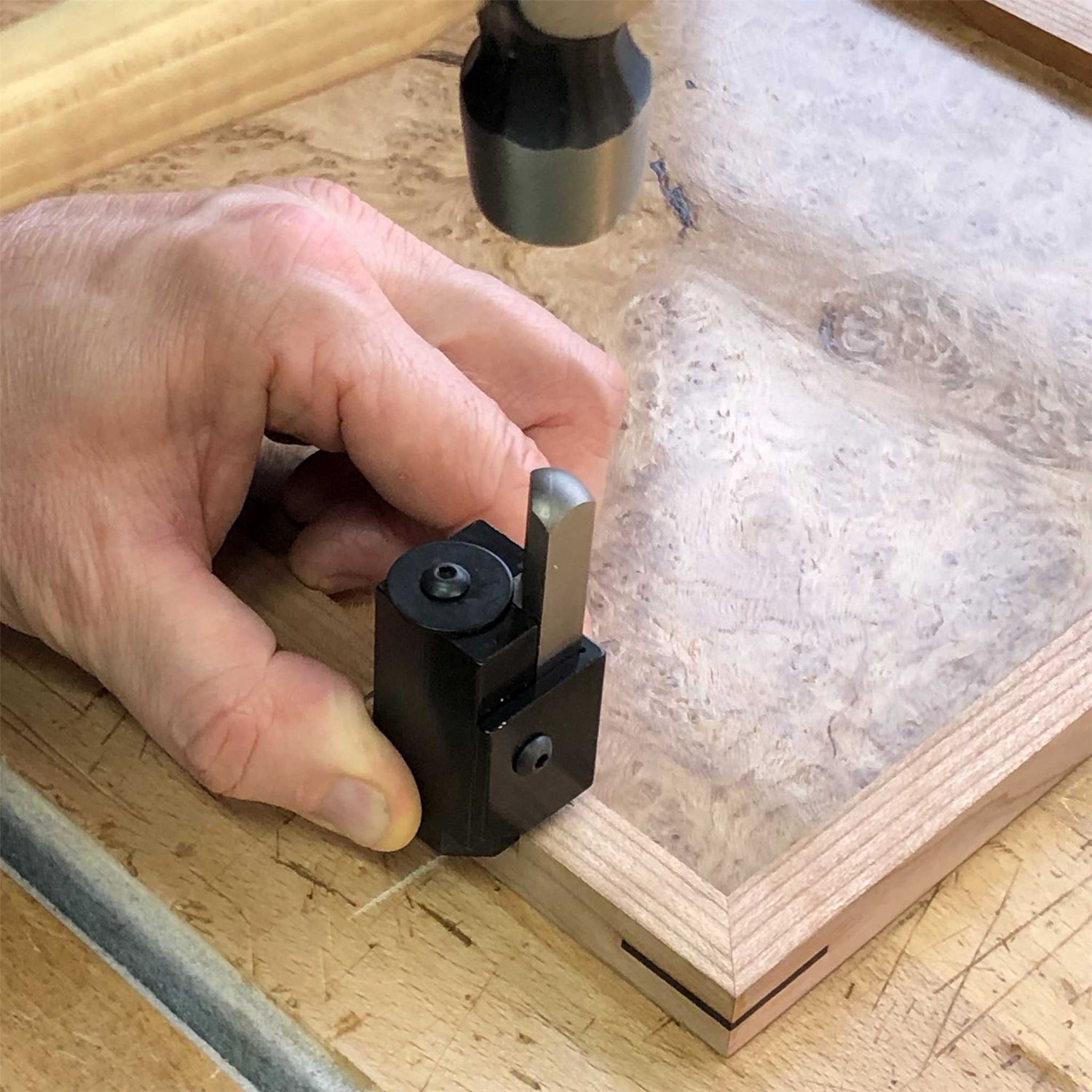 AUKTools Corner Chisel