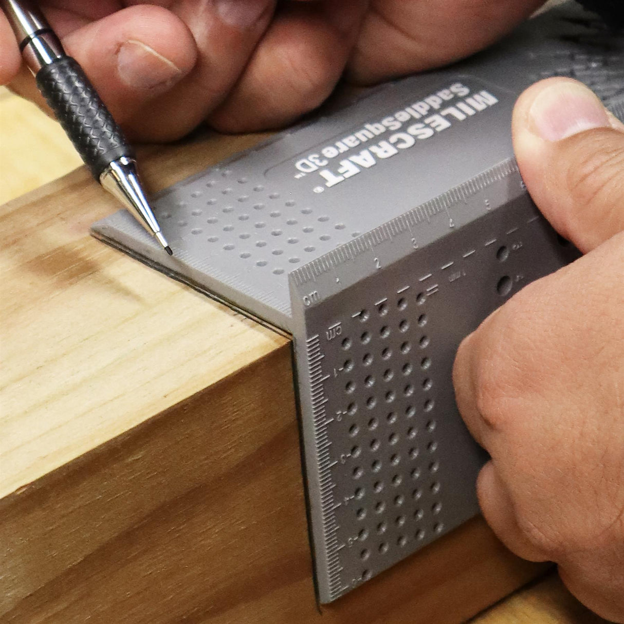 Milescraft SaddleSquare3D (Metric)