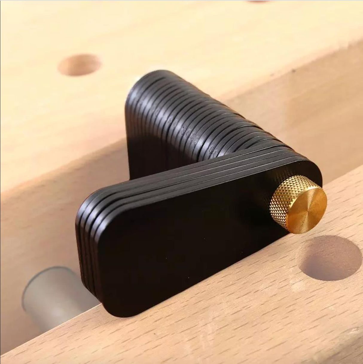 AUKTools Vice Rack Stop