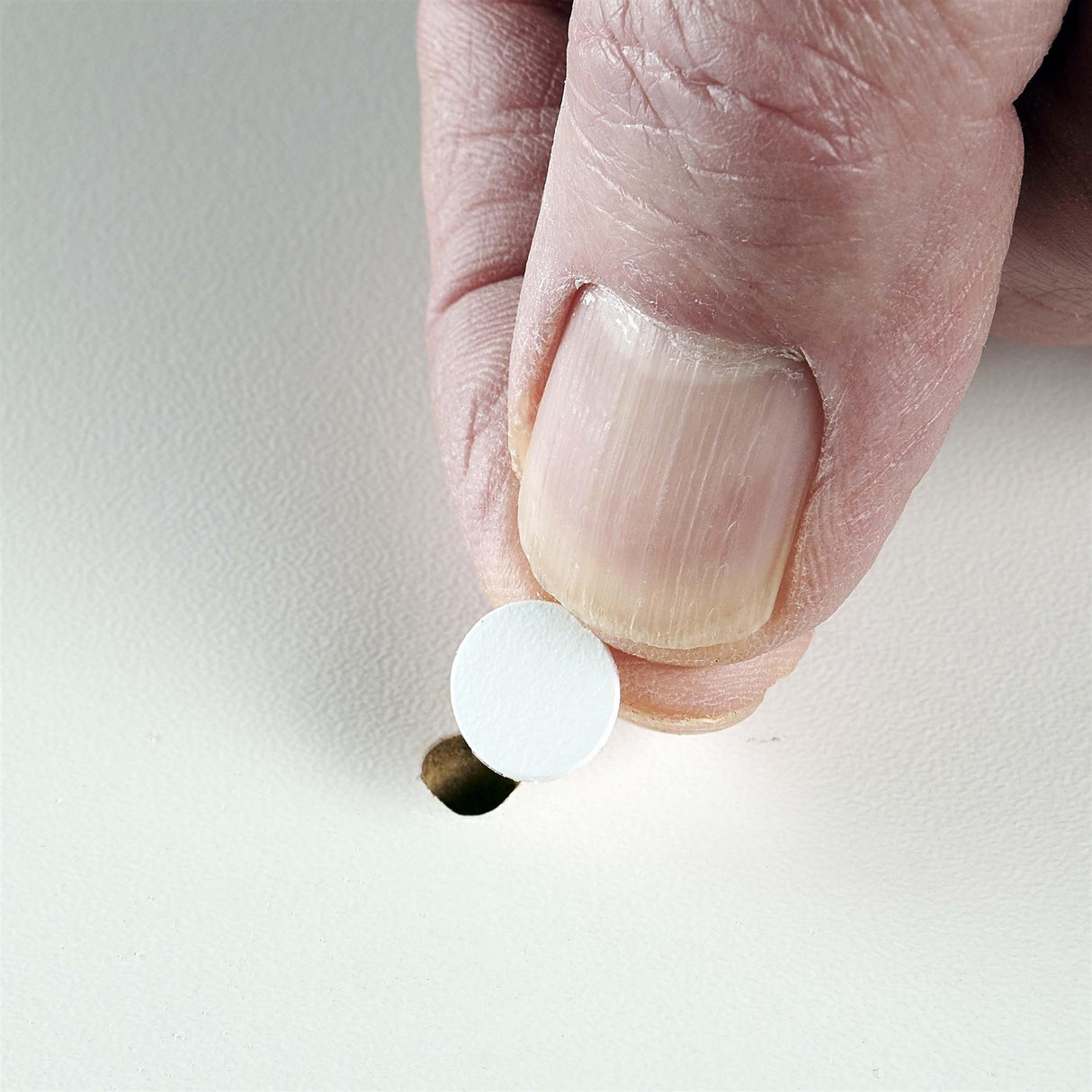 FastCap Peel & Stick Cover Caps - White 9.5mm (120 pc)