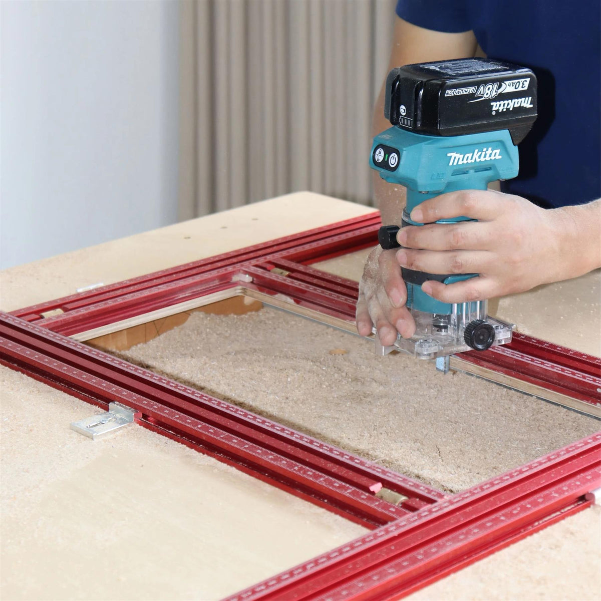 AUKTools Adjustable Router Jig