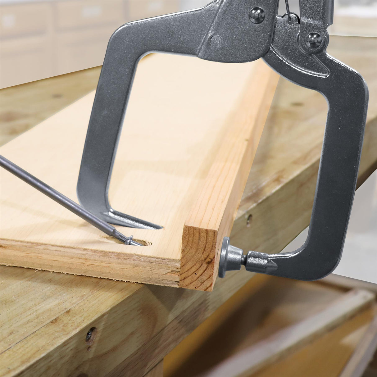 Milescraft Pocket Clamp