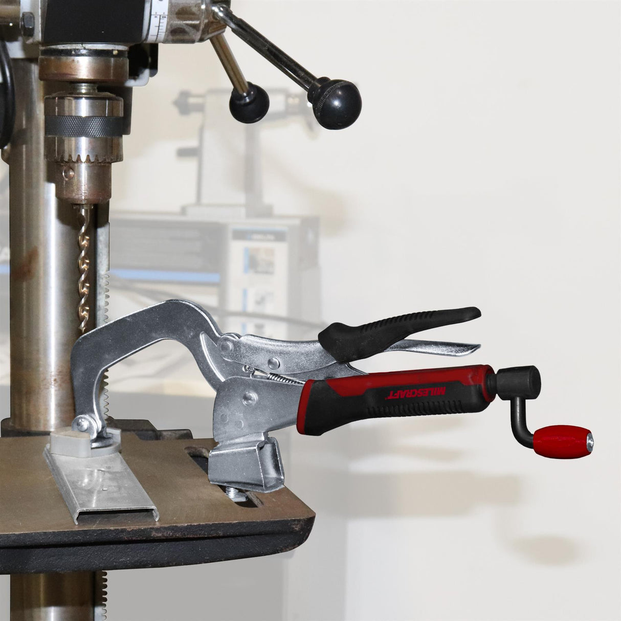 Milescraft BenchClamp 3"